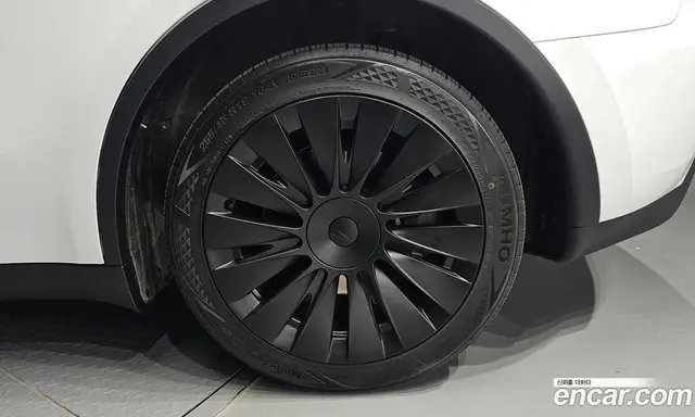 Tesla Model Y 2024 0.2 автомат (гидро), миниатюра 7