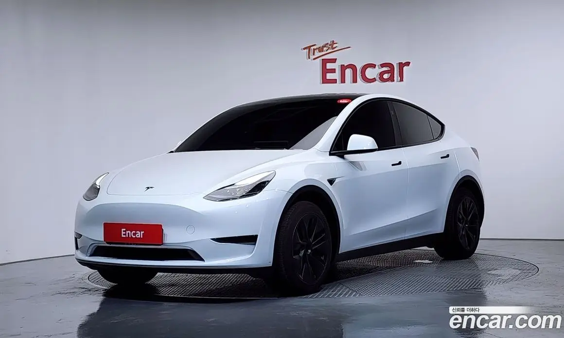 Tesla Model Y 2025 0.2 автомат (гидро), фото 1 Tesla Model Y 2025 0.2 автомат (гидро), фото 1