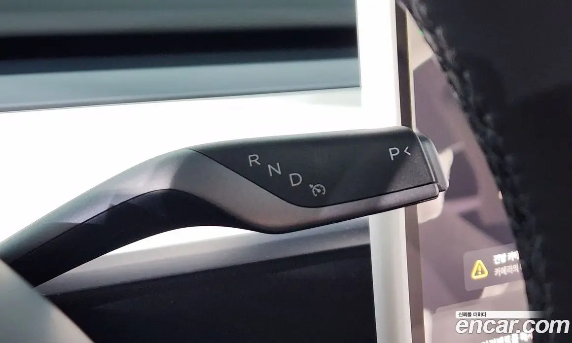 Tesla Model Y 2025 0.2 автомат (гидро), фото 12 Tesla Model Y 2025 0.2 автомат (гидро), фото 12