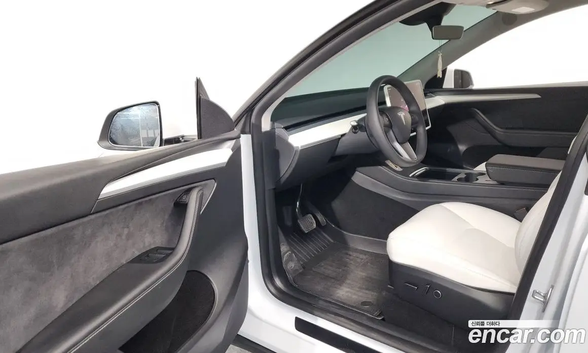 Tesla Model Y 2025 0.2 автомат (гидро), фото 13 Tesla Model Y 2025 0.2 автомат (гидро), фото 13