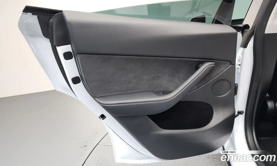 Tesla Model Y 2025 0.2 автомат (гидро), фото 15 Tesla Model Y 2025 0.2 автомат (гидро), фото 15