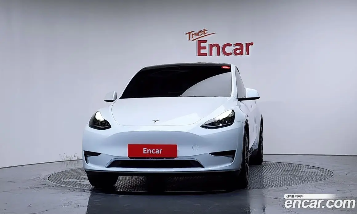 Tesla Model Y 2025 0.2 автомат (гидро), фото 3 Tesla Model Y 2025 0.2 автомат (гидро), фото 3
