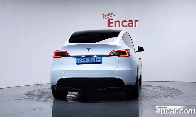 Tesla Model Y 2025 0.2 автомат (гидро), миниатюра 4 Tesla Model Y 2025 0.2 автомат (гидро), миниатюра 4