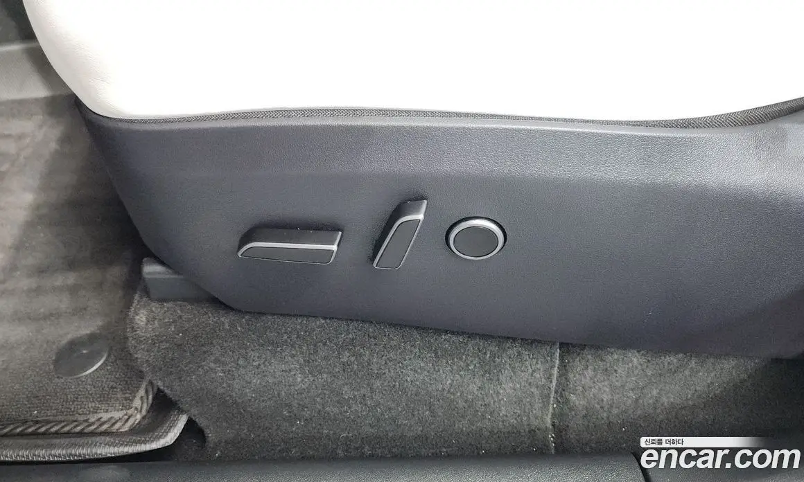 Tesla Model Y 2025 0.2 автомат (гидро), фото 31 Tesla Model Y 2025 0.2 автомат (гидро), фото 31