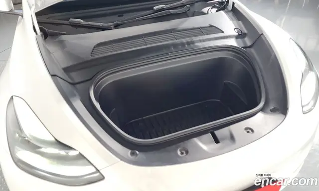Tesla Model Y 2025 0.2 автомат (гидро), миниатюра 6 Tesla Model Y 2025 0.2 автомат (гидро), миниатюра 6