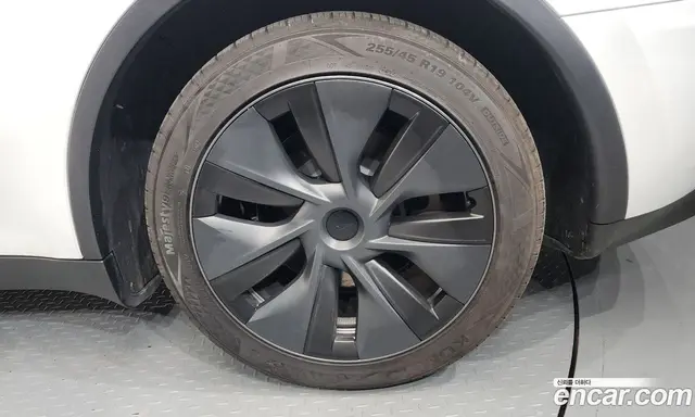 Tesla Model Y 2025 0.2 автомат (гидро), миниатюра 7 Tesla Model Y 2025 0.2 автомат (гидро), миниатюра 7
