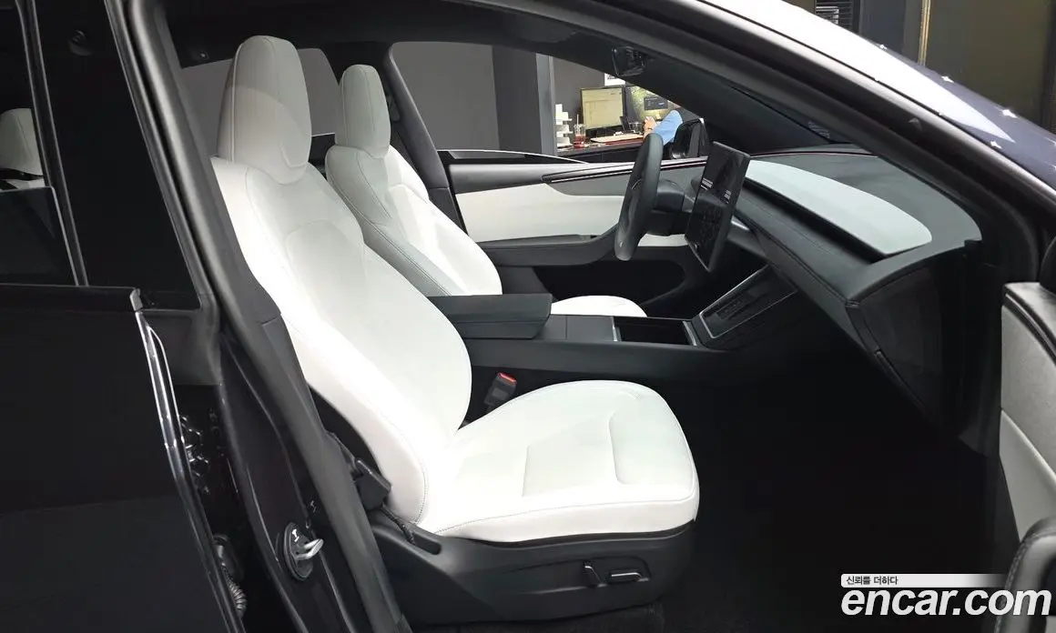 Tesla Model Y 2026 0.2 автомат (гидро), фото 11 Tesla Model Y 2026 0.2 автомат (гидро), фото 11