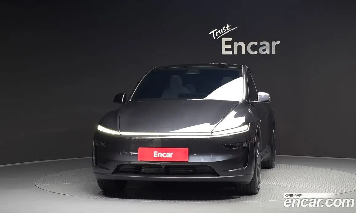 Tesla Model Y 2026 0.2 автомат (гидро), фото 3 Tesla Model Y 2026 0.2 автомат (гидро), фото 3