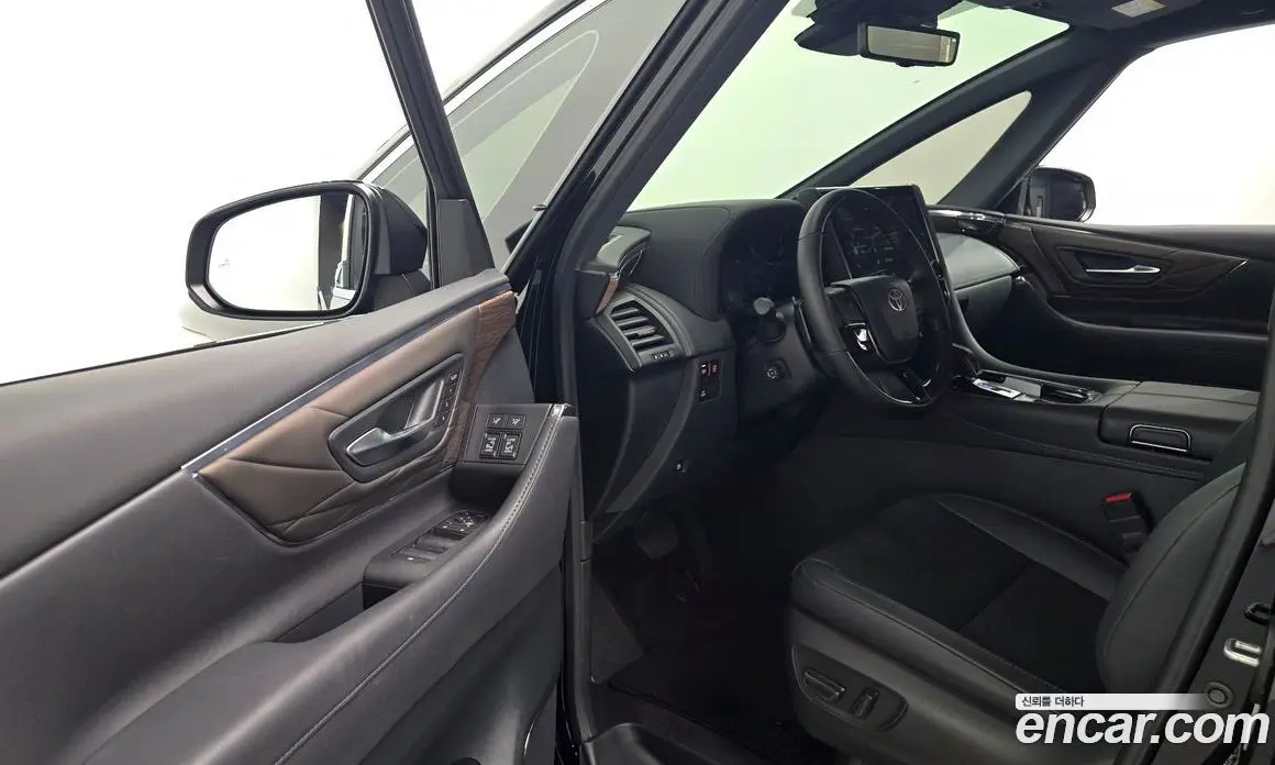 Toyota Alphard 2024 2.5 автомат (гидро), фото 13 Toyota Alphard 2024 2.5 автомат (гидро), фото 13