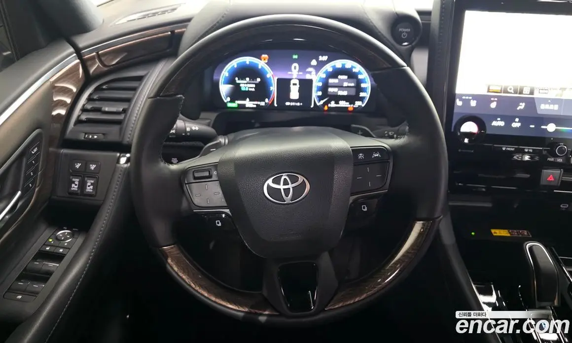 Toyota Alphard 2024 2.5 автомат (гидро), фото 18 Toyota Alphard 2024 2.5 автомат (гидро), фото 18