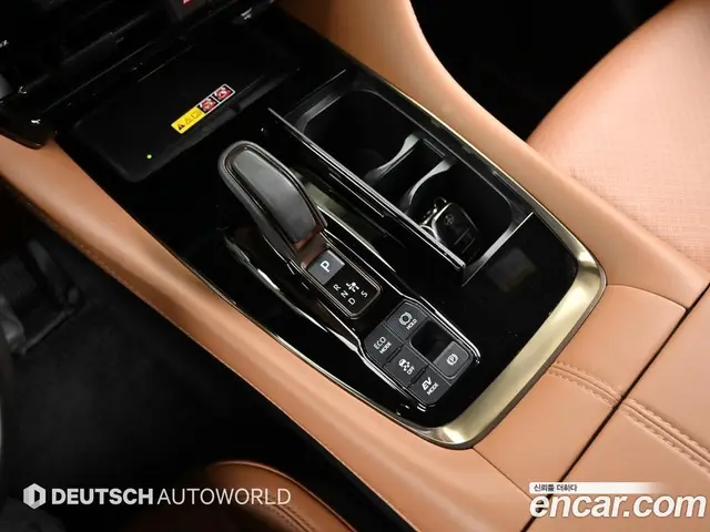 Toyota Alphard 2024 2.5 автомат (гидро), миниатюра 9 Toyota Alphard 2024 2.5 автомат (гидро), миниатюра 9
