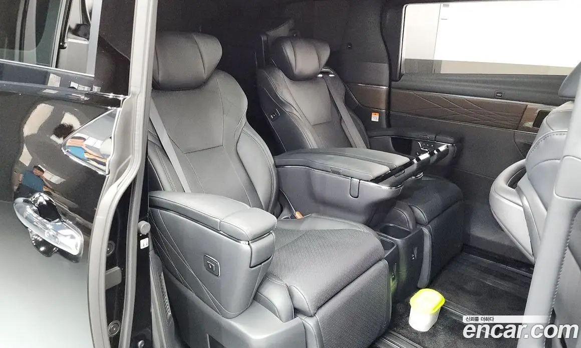 Toyota Alphard 2025 2.5 автомат (гидро), фото 17 Toyota Alphard 2025 2.5 автомат (гидро), фото 17
