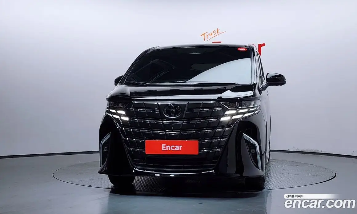 Toyota Alphard 2025 2.5 автомат (гидро), фото 3 Toyota Alphard 2025 2.5 автомат (гидро), фото 3