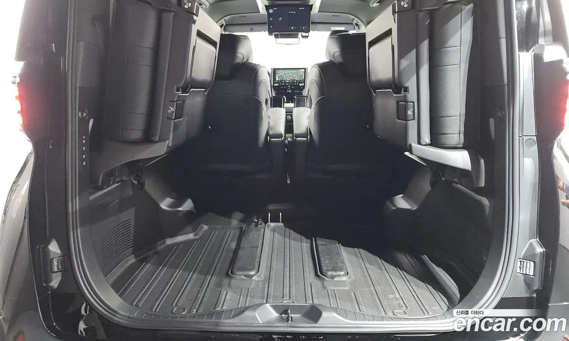 Toyota Alphard 2025 2.5 автомат (гидро), фото 25 Toyota Alphard 2025 2.5 автомат (гидро), фото 25