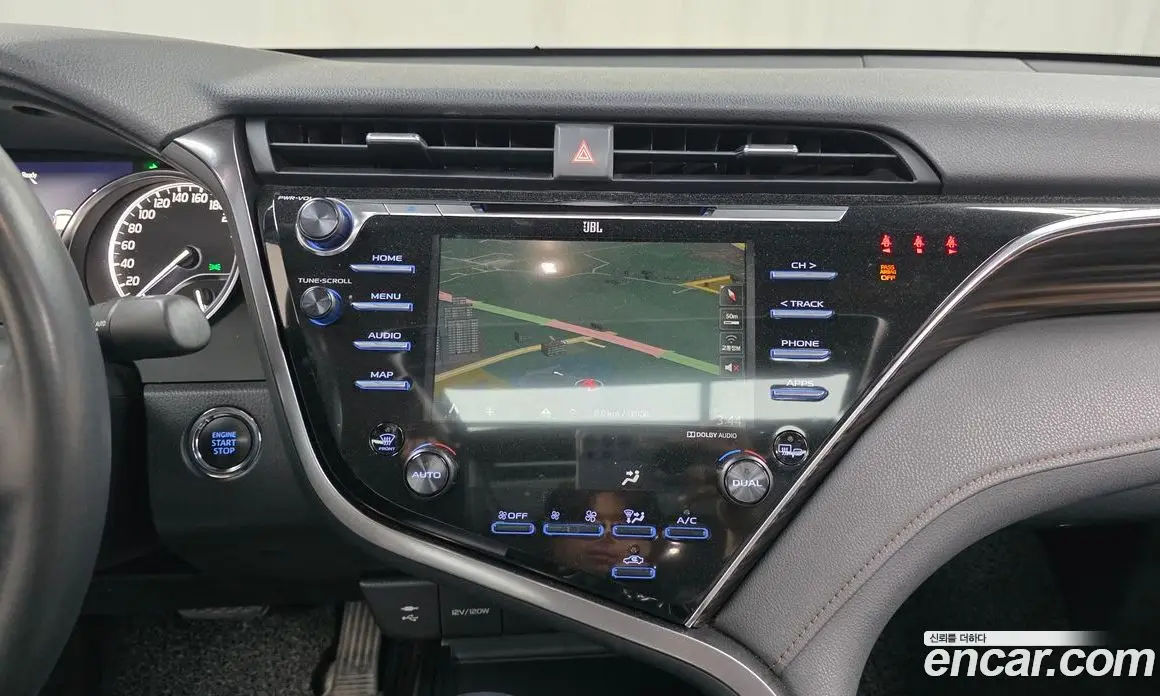 Toyota Camry 2018 2.5 автомат (гидро), фото 20 Toyota Camry 2018 2.5 автомат (гидро), фото 20