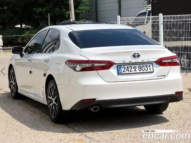 Toyota Camry 2024 2.5 автомат (гидро), миниатюра 3 Toyota Camry 2024 2.5 автомат (гидро), миниатюра 3