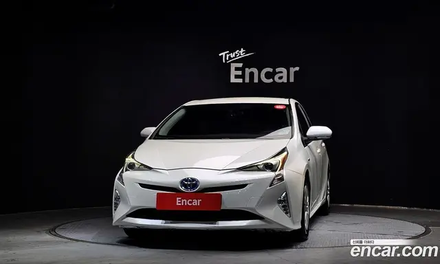 Toyota Prius 2017 1.8 автомат (гидро), миниатюра 3 Toyota Prius 2017 1.8 автомат (гидро), миниатюра 3