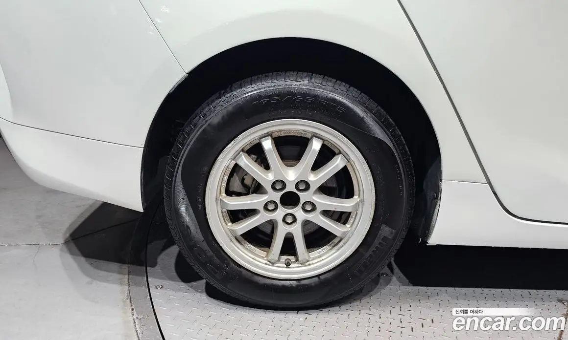 Toyota Prius 2017 1.8 автомат (гидро), фото 5 Toyota Prius 2017 1.8 автомат (гидро), фото 5