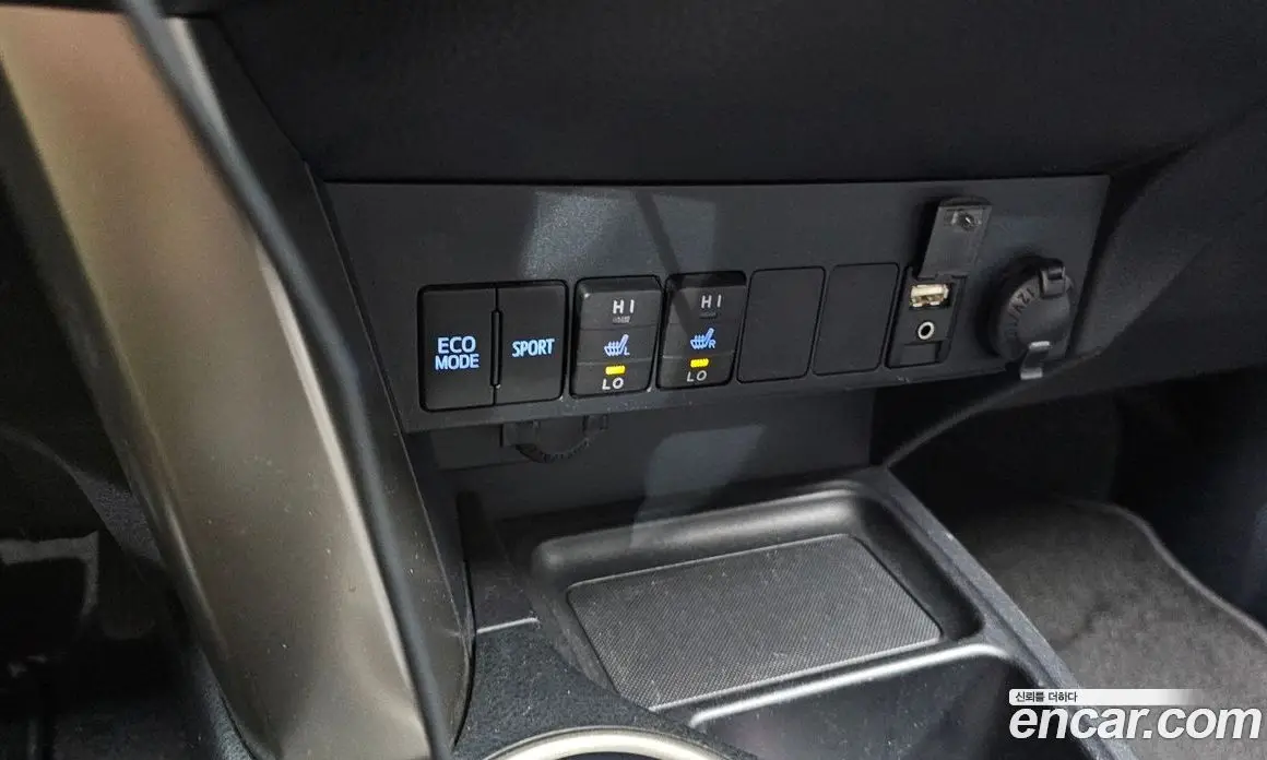 Toyota RAV4 2013 2.5 автомат (гидро), фото 17 Toyota RAV4 2013 2.5 автомат (гидро), фото 17