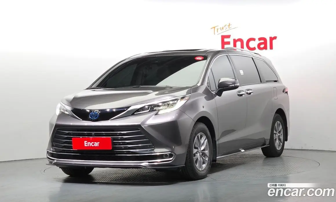 Toyota Sienna 2022 2.5 автомат (гидро), фото 1 Toyota Sienna 2022 2.5 автомат (гидро), фото 1