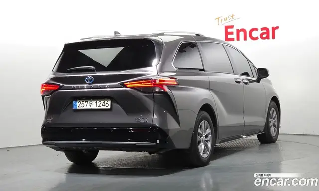 Toyota Sienna 2022 2.5 автомат (гидро), миниатюра 2 Toyota Sienna 2022 2.5 автомат (гидро), миниатюра 2