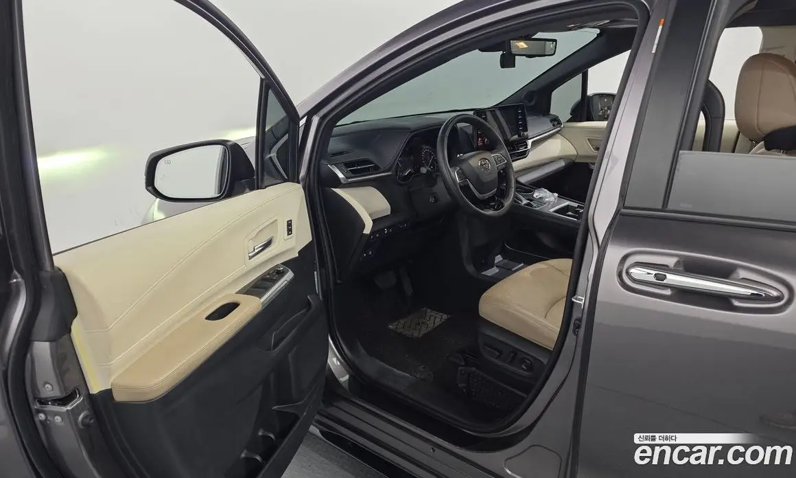 Toyota Sienna 2022 2.5 автомат (гидро), фото 13 Toyota Sienna 2022 2.5 автомат (гидро), фото 13
