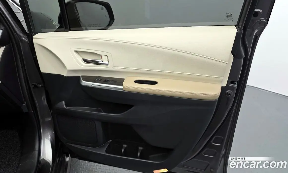 Toyota Sienna 2022 2.5 автомат (гидро), фото 15 Toyota Sienna 2022 2.5 автомат (гидро), фото 15
