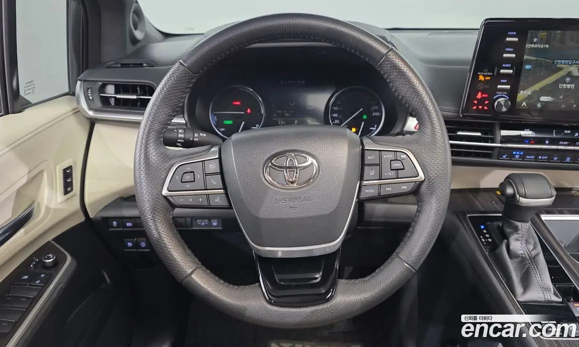 Toyota Sienna 2022 2.5 автомат (гидро), фото 19 Toyota Sienna 2022 2.5 автомат (гидро), фото 19