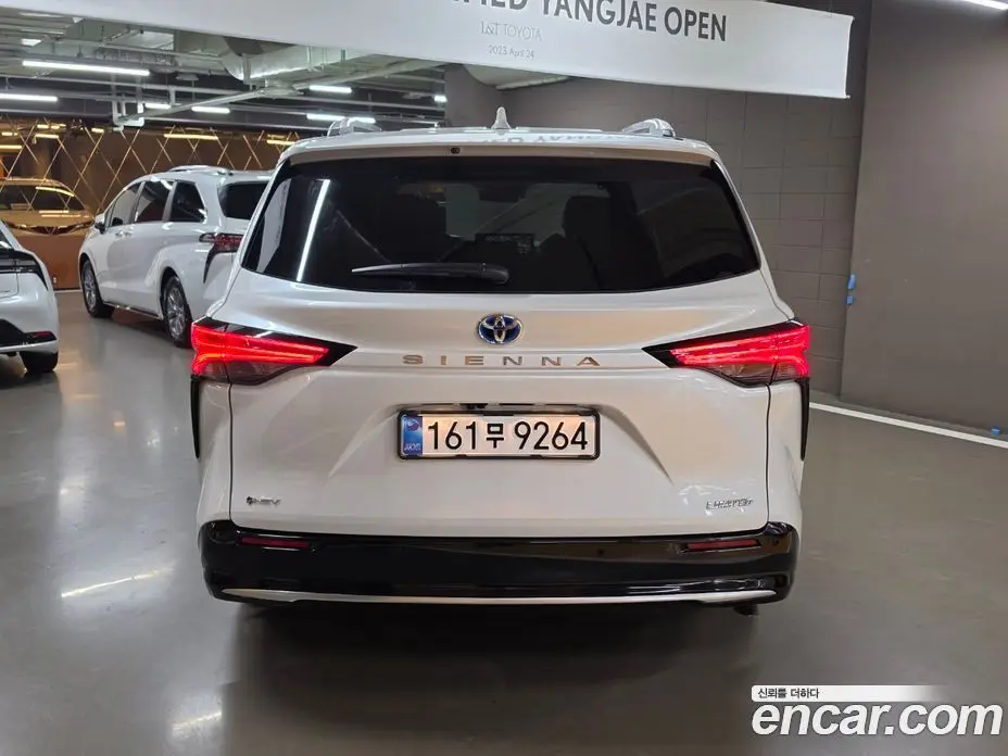 Toyota Sienna 2025 2.5 автомат (гидро), фото 4 Toyota Sienna 2025 2.5 автомат (гидро), фото 4