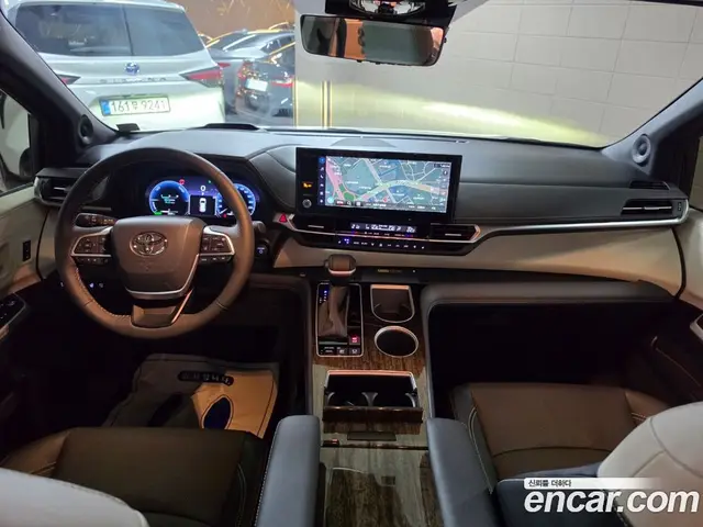 Toyota Sienna 2025 2.5 автомат (гидро), миниатюра 7 Toyota Sienna 2025 2.5 автомат (гидро), миниатюра 7