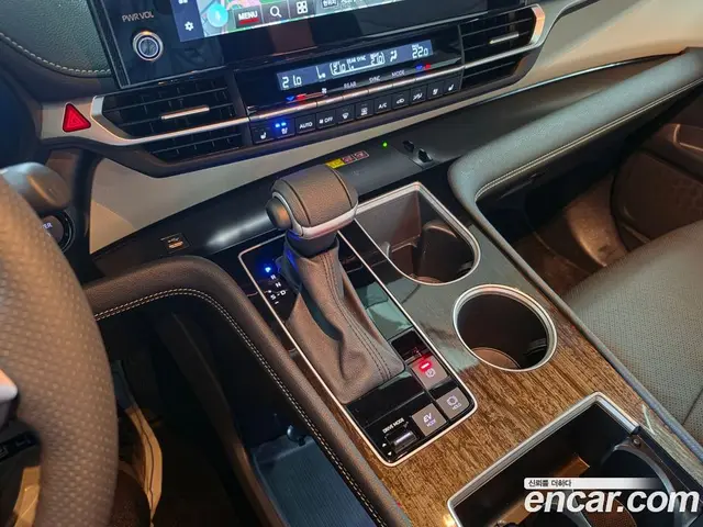 Toyota Sienna 2025 2.5 автомат (гидро), миниатюра 9 Toyota Sienna 2025 2.5 автомат (гидро), миниатюра 9