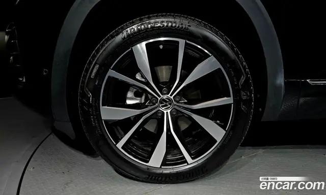 Volkswagen Atlas 2025 2.0 автомат (гидро), миниатюра 5 Volkswagen Atlas 2025 2.0 автомат (гидро), миниатюра 5