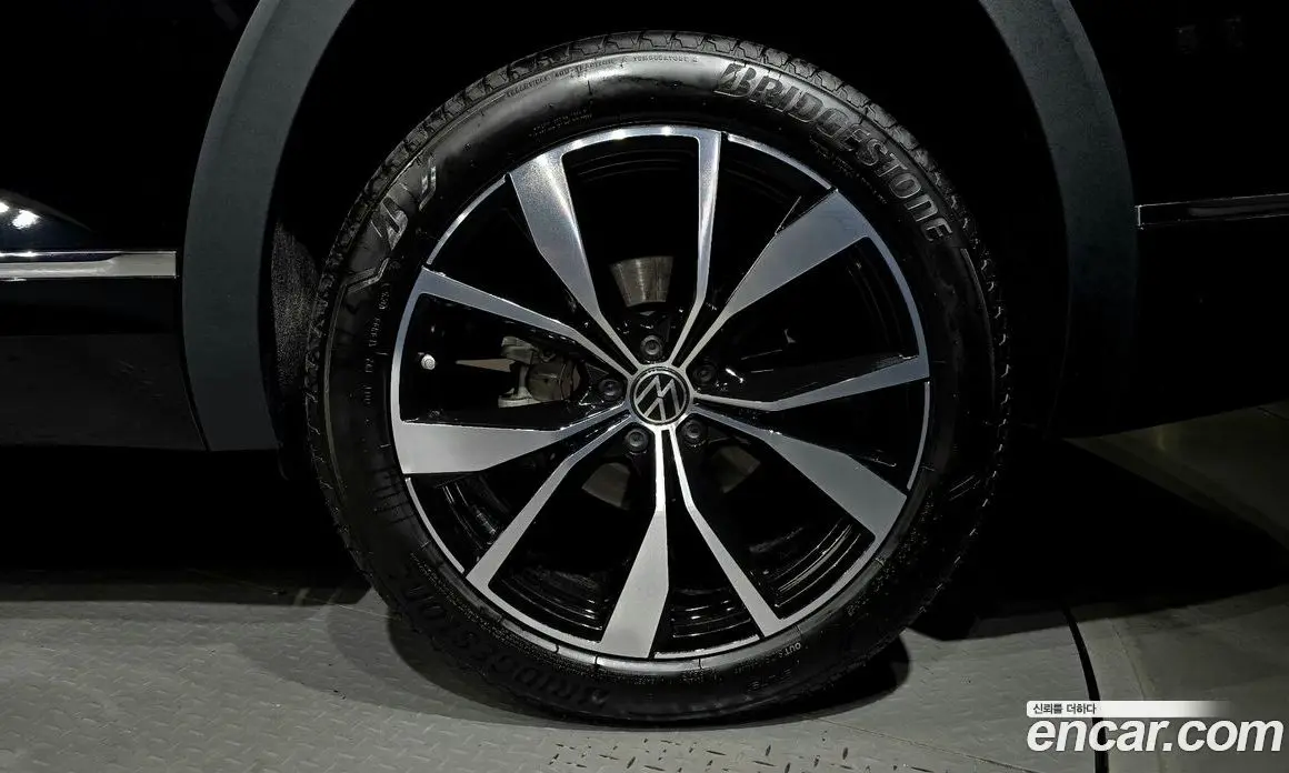 Volkswagen Atlas 2025 2.0 автомат (гидро), фото 7 Volkswagen Atlas 2025 2.0 автомат (гидро), фото 7