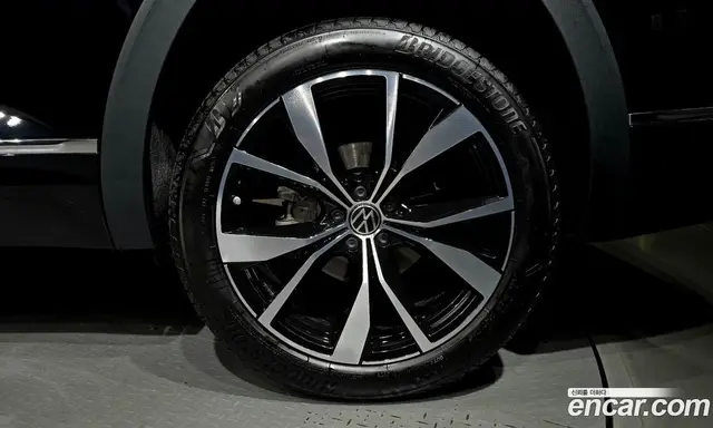 Volkswagen Atlas 2025 2.0 автомат (гидро), миниатюра 7 Volkswagen Atlas 2025 2.0 автомат (гидро), миниатюра 7