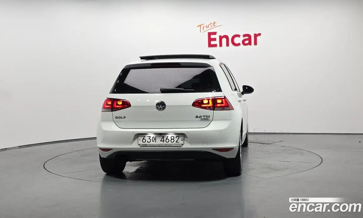 Volkswagen Golf 2015 2.0 автомат (гидро), фото 4 Volkswagen Golf 2015 2.0 автомат (гидро), фото 4