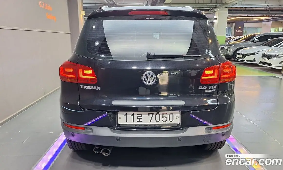 Volkswagen Tiguan 2015 2.0 автомат (гидро), фото 4 Volkswagen Tiguan 2015 2.0 автомат (гидро), фото 4
