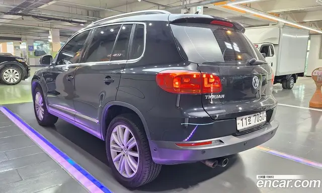 Volkswagen Tiguan 2015 2.0 автомат (гидро), миниатюра 5 Volkswagen Tiguan 2015 2.0 автомат (гидро), миниатюра 5