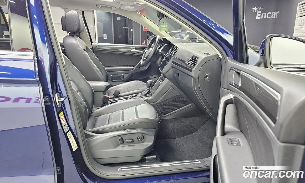Volkswagen Tiguan 2018 2.0 автомат (гидро), фото 11 Volkswagen Tiguan 2018 2.0 автомат (гидро), фото 11