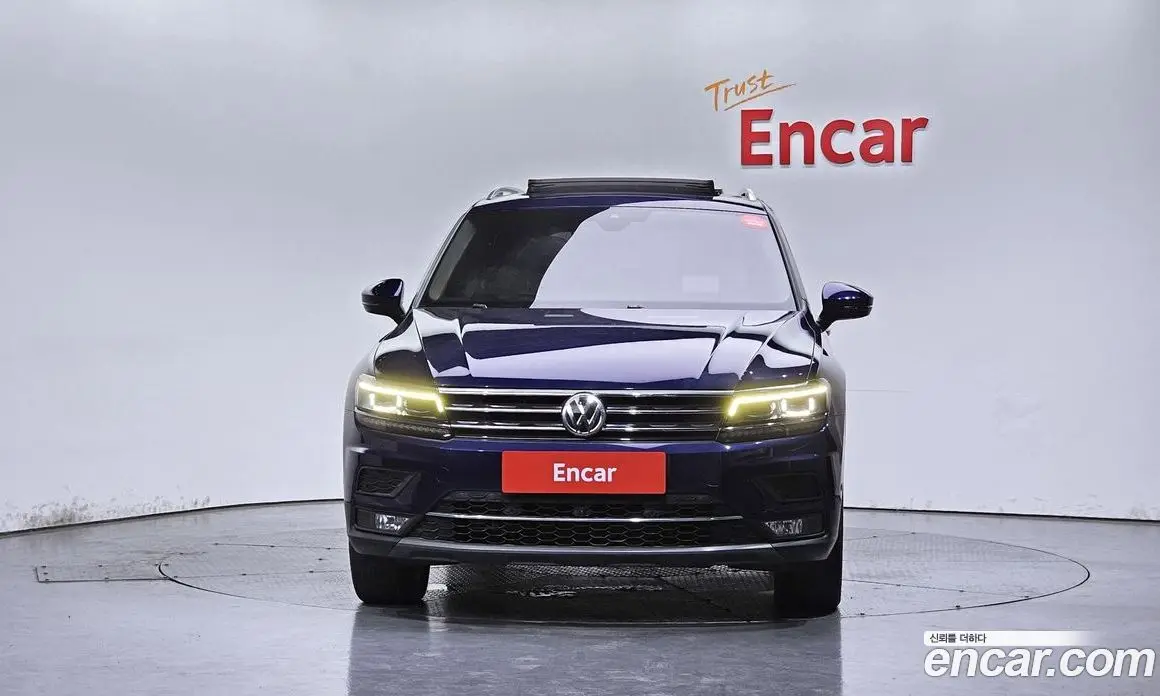 Volkswagen Tiguan 2018 2.0 автомат (гидро), фото 3 Volkswagen Tiguan 2018 2.0 автомат (гидро), фото 3