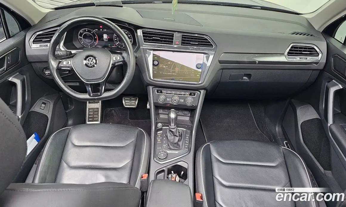 Volkswagen Tiguan 2018 2.0 автомат (гидро), фото 7 Volkswagen Tiguan 2018 2.0 автомат (гидро), фото 7