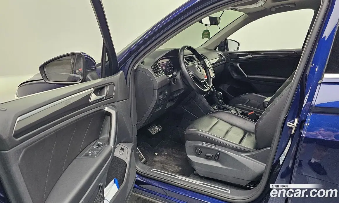 Volkswagen Tiguan 2018 2.0 автомат (гидро), фото 10 Volkswagen Tiguan 2018 2.0 автомат (гидро), фото 10