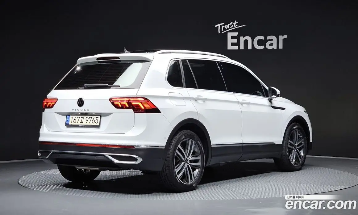 Volkswagen Tiguan 2022 2.0 автомат (гидро), фото 2 Volkswagen Tiguan 2022 2.0 автомат (гидро), фото 2