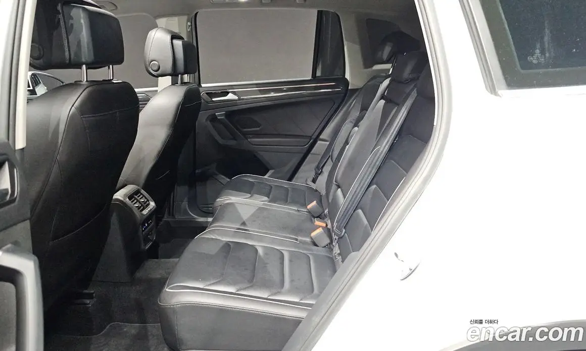 Volkswagen Tiguan 2022 2.0 автомат (гидро), фото 16 Volkswagen Tiguan 2022 2.0 автомат (гидро), фото 16