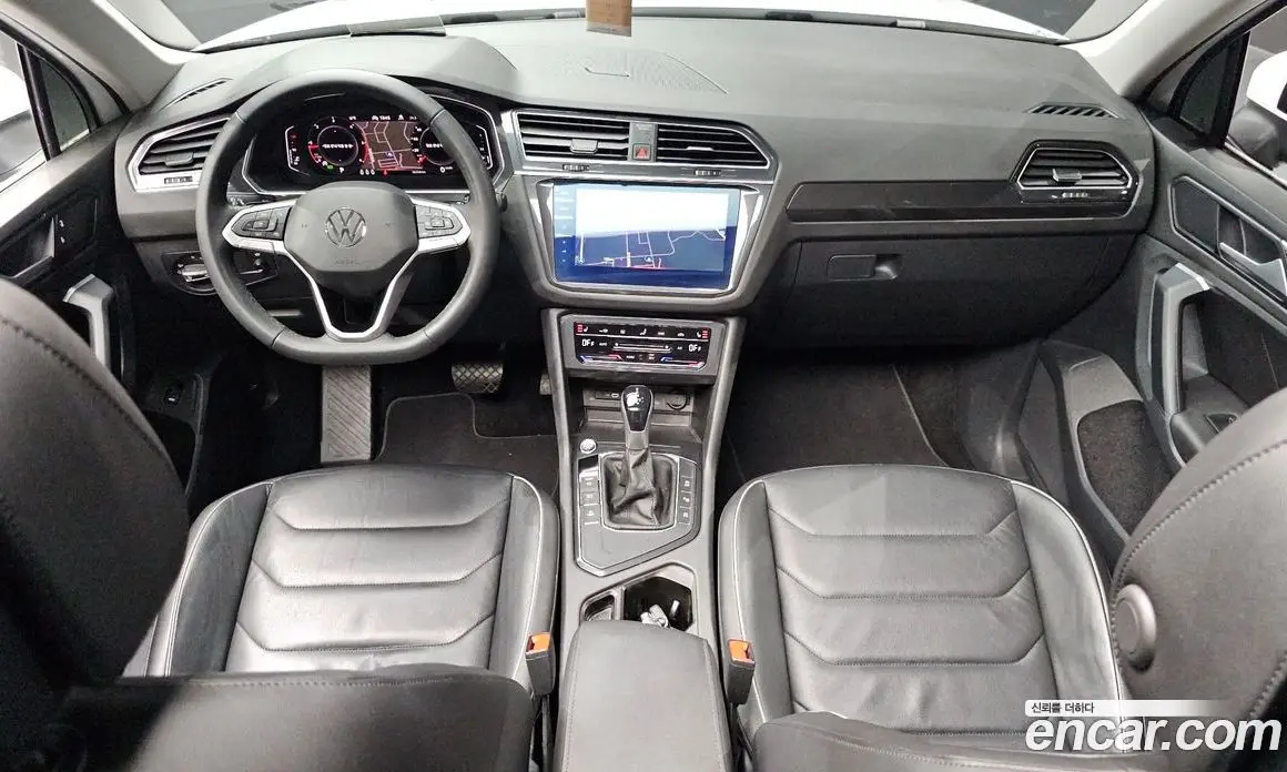 Volkswagen Tiguan 2022 2.0 автомат (гидро), фото 10 Volkswagen Tiguan 2022 2.0 автомат (гидро), фото 10