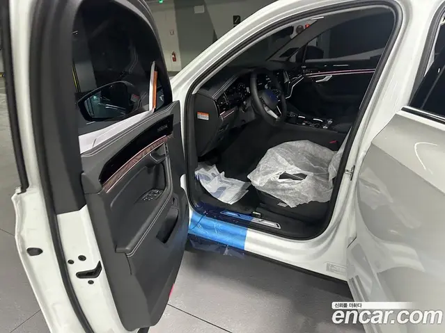 Volkswagen Touareg 2026 3.0 автомат (гидро), миниатюра 4 Volkswagen Touareg 2026 3.0 автомат (гидро), миниатюра 4