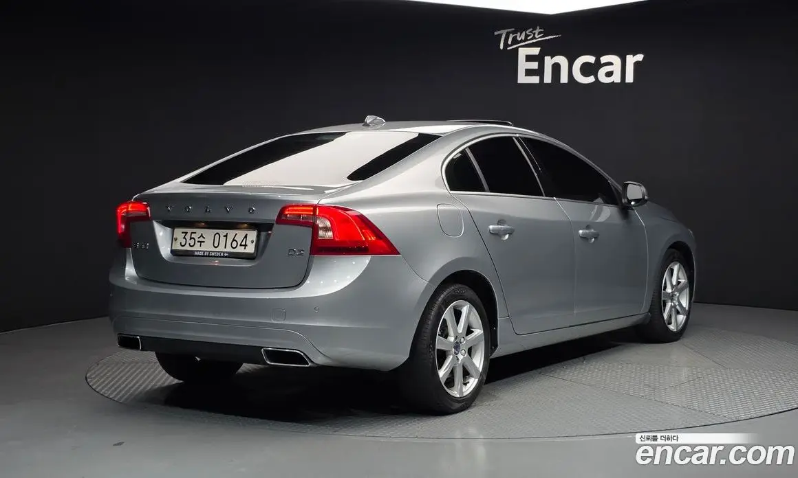 Volvo S60 2016 2.0 автомат (гидро), фото 2 Volvo S60 2016 2.0 автомат (гидро), фото 2