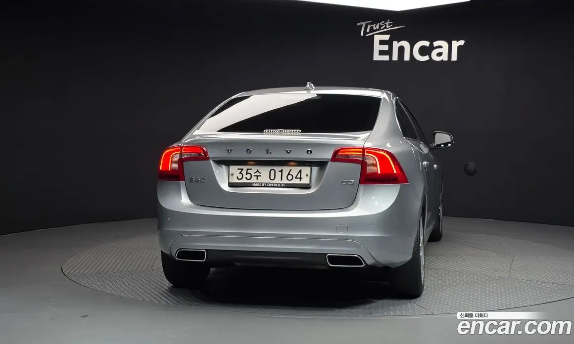 Volvo S60 2016 2.0 автомат (гидро), фото 4 Volvo S60 2016 2.0 автомат (гидро), фото 4