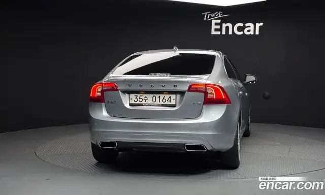 Volvo S60 2016 2.0 автомат (гидро), миниатюра 4 Volvo S60 2016 2.0 автомат (гидро), миниатюра 4