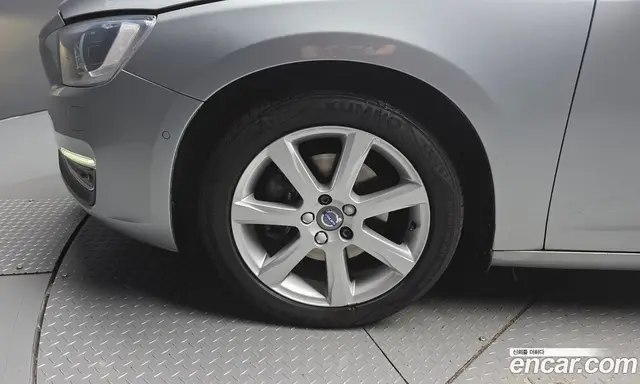 Volvo S60 2016 2.0 автомат (гидро), миниатюра 5 Volvo S60 2016 2.0 автомат (гидро), миниатюра 5