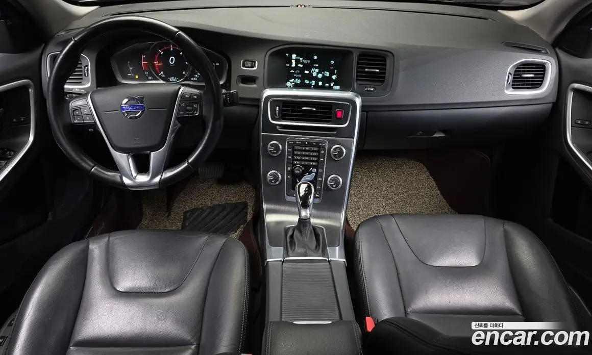 Volvo S60 2016 2.0 автомат (гидро), фото 7 Volvo S60 2016 2.0 автомат (гидро), фото 7
